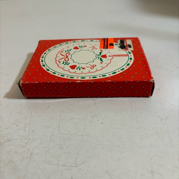 🛍️3/$30 Vintage NIB Russ‎ ceramic Christmas holiday tree wreath ornament - Picture 3 of 11